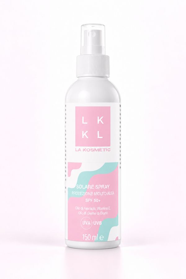 Solare Spray SPF 50+ La Kosmetic, flacone da 150 ml con tappo trasparente